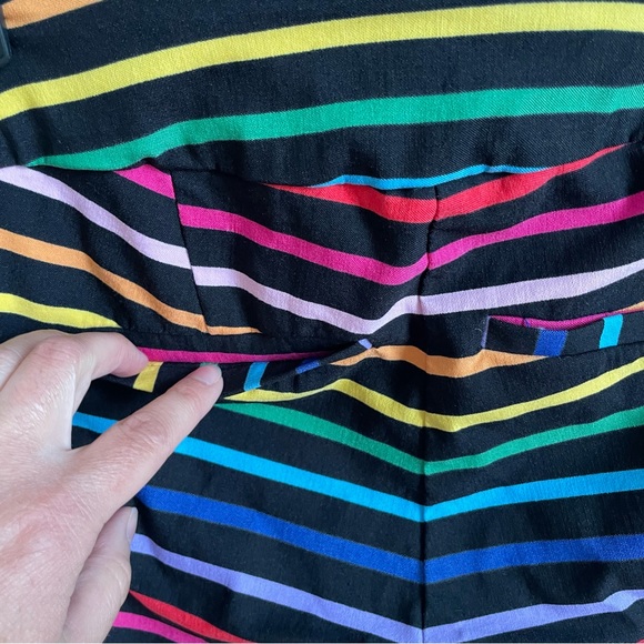 New York and Company Rainbow Colorful Striped Shorts Stretch Size Small - Picture 5 of 7